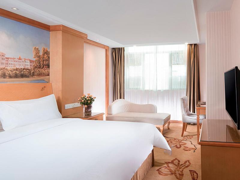 Vienna Hotel Qingyuan Yingde Guangming Road Buitenkant foto